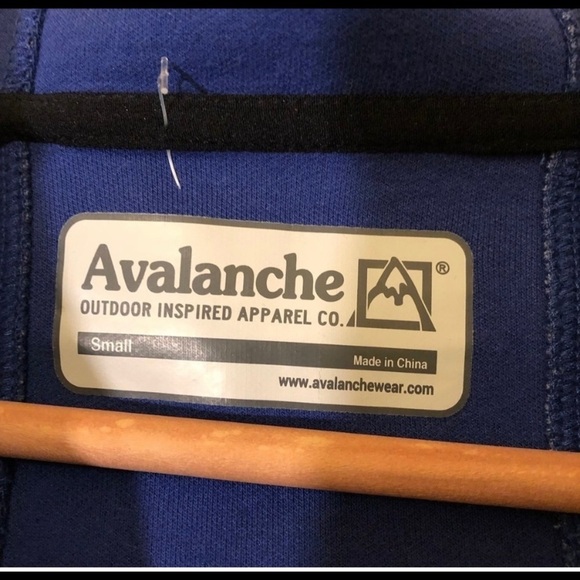 Avalanche Outdoor Inspired Apparel Women’s Jacket - Picture 4 of 6